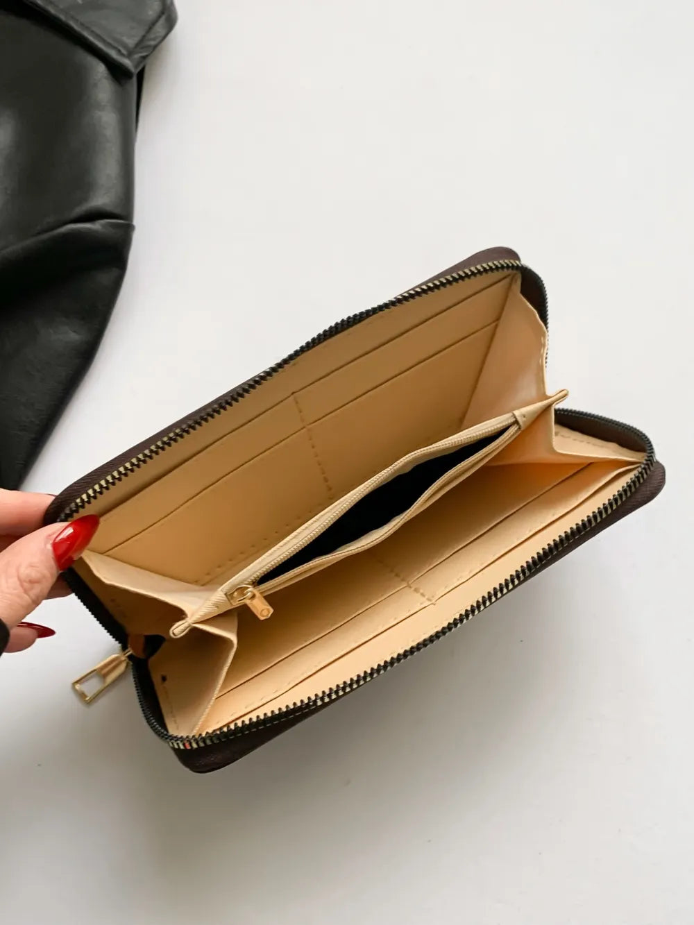 Wallet Lena